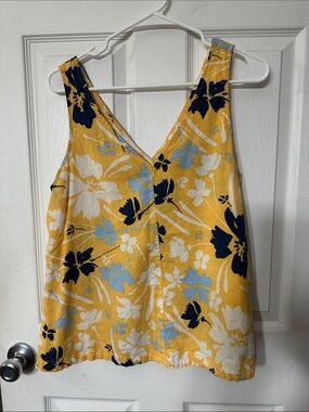 Time and Tru Yellow Floral V-Neck Camisole with Navy & Light Blue Flowers